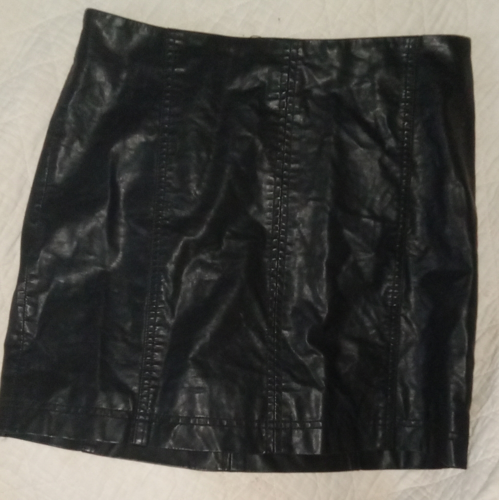 Leather skirt